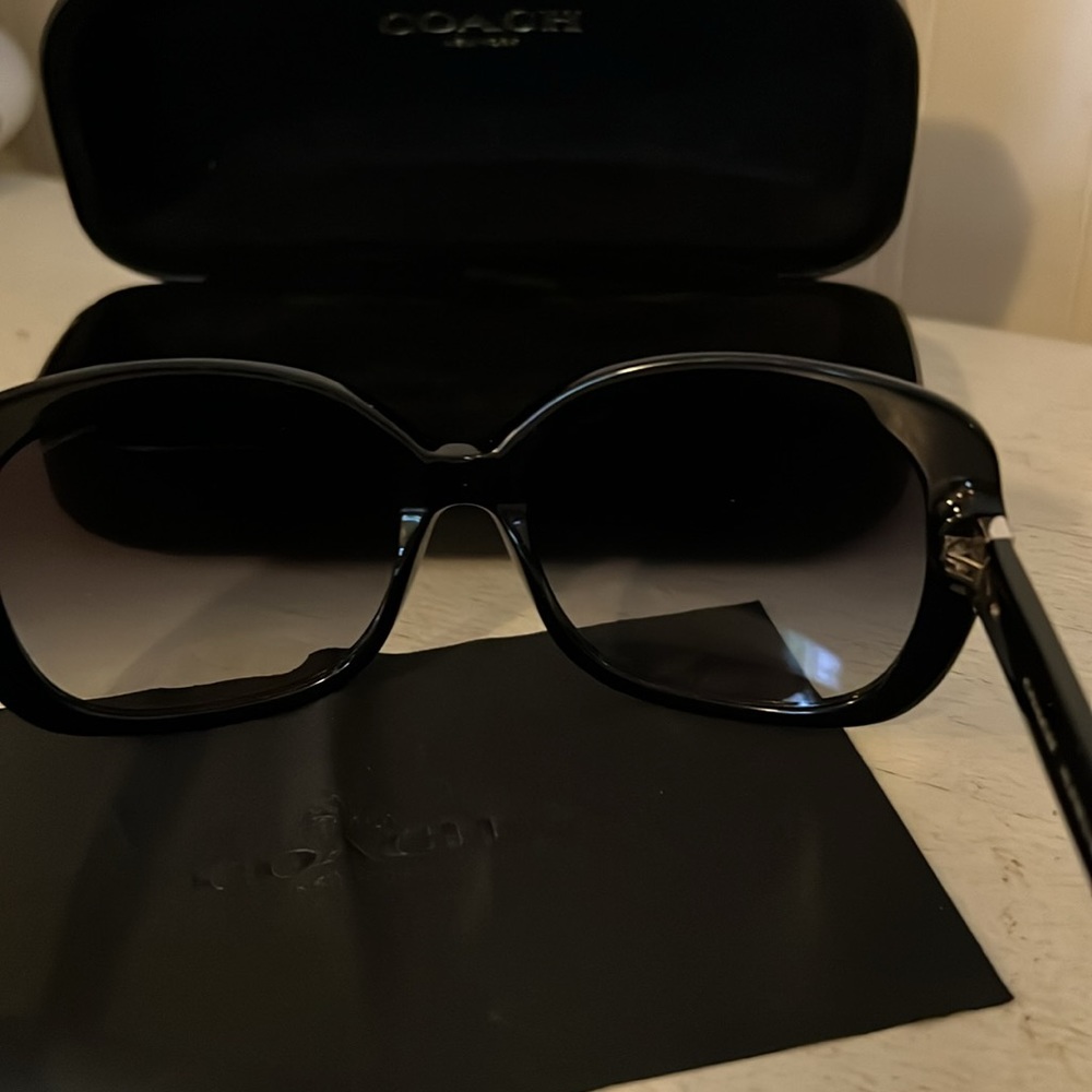 Coach HC8158 grey & black Gradient sunglasses - Picture 10 of 10